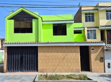 Casa de 6 habitaciones, Lima · Se Vende Amplia Casa en Urb. Tungasuca Carabayllo