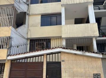 Casa de 13 habitaciones, Lima · Venta de Casa en Urb. San German Smp