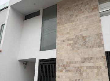 Departamento de 5 habitaciones, Lima · Venta Duplex Sol de La Molina