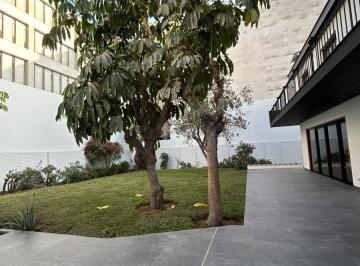 Casa de 5 habitaciones, Lima · Casa de 650 m² con 5 Dorm. en Alquiler
