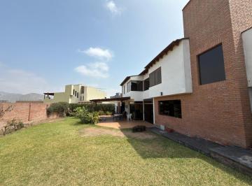 Departamento de 5 habitaciones,  · Exclusiva Residencia Premium en La Planicie | 822.01 m² + Departamento.