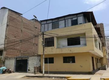 Casa · 200m² · 10 Dormitorios · 2 Estacionamientos · Venta Casa en San Juan de Lurigancho
