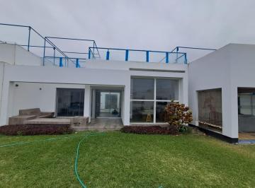 Casa · 136m² · 3 Dormitorios · 2 Estacionamientos · Casa de Playa en Gaviotas Para 11 con Piscina y Gran Terraza