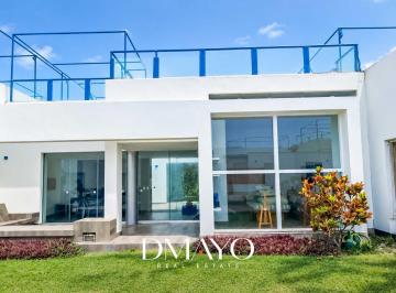 Casa · 136m² · 3 Dormitorios · 2 Estacionamientos · Vendo Casa en Playa en Gaviotas Para 11 con Piscina y Gran Terraza