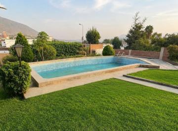 Casa · 360m² · 4 Dormitorios · 5 Estacionamientos · Terreno de 1,150 m² con Piscina en El Sol de La Molina – Ideal Para Proyecto
