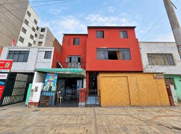Casa de 6 habitaciones, Lima · Casa Como Terreno Cz (Comercio Zonal)