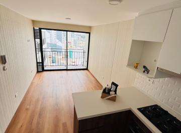 Sala-Comedor-Cocina + Balcón · Estreno Departamento | Piso 15 | Cochera | Piscina + Conexión Gas | con Parque