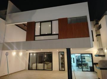 Casa de 7 habitaciones, Lima · Hermosa Casa con Piscina y Acabados de Lujo