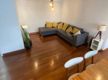 Departamento · 200m² · 3 Dormitorios · 2 Estacionamientos · Se Alquila Departamento Amoblado Miraflores Primer Piso 200 m² 3 Hab. 2 Cocheras Terraza