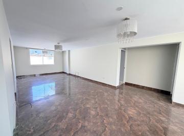 Departamento · 151m² · 3 Dormitorios · 2 Estacionamientos · Departamento Duplex en El Remanso La Molina