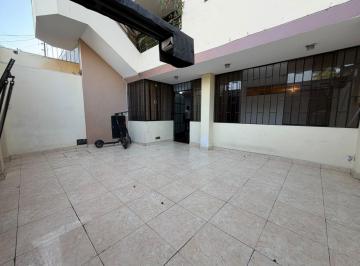 Casa · 190m² · 6 Dormitorios · 2 Estacionamientos · Departamento en Venta Tipo Casa en San Miguel