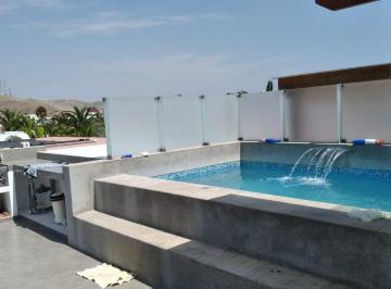 Casa de playa de 4 habitaciones, Cañete · En Venta: Moderna Casa de Playa en Condominio Farallones