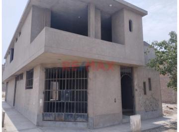 Casa de 6 habitaciones, Lima · Venta de Casa de 2 Pisos de 130.83 m² en Carabayllo