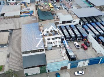 Local comercial · 500m² · 1 Estacionamiento · Local Industrial de 5 Pisos en Ate