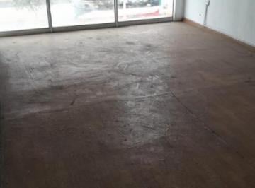 Local comercial · 30m² · Local Comercial en Alquiler – 30 m² en Excelente Ubicación | Km 11 Av Túpac Amaru