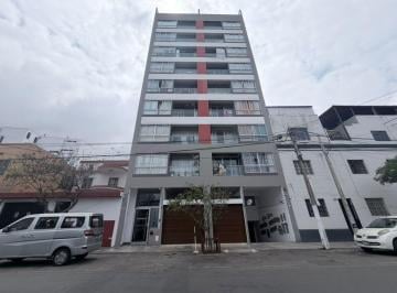 Departamento de 3 habitaciones, Lima · ¡Amplio Dúplex con Ascensor en Lince, Límite con Jesús María!