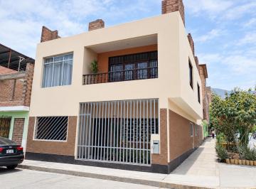 Casa de 6 habitaciones, Lima · Casa en Esquina de 6 Dorm. Cerca a Plaza Norte – Independencia
