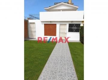 Casa de 5 habitaciones, Lima · Casa en Venta Frente Al Mar en Balneario Santa Rosa