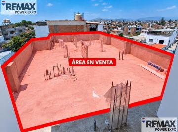 Departamento · 92m² · ¡Construye Tu Propio Espacio! Azotea con Potencial de Desarrollo Inmobiliario