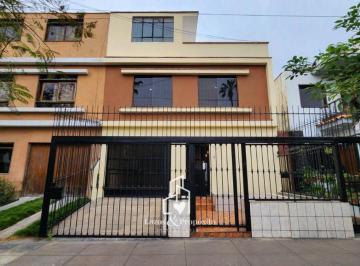 Casa de 3 habitaciones, Lima · Casa en Venta Frente a Parque Pueblo Libre