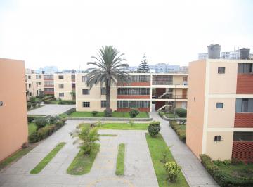 Departamento de 4 habitaciones, Lima · Departamento Completamente Remodelado en El Agrupamiento Risso, Lince