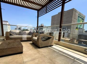 Departamento de 4 habitaciones, Lima · Dúplex con Terraza y Parrilla