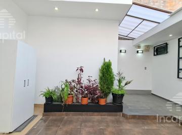 Casa · 162m² · 4 Dormitorios · 2 Estacionamientos · Venta de Casa a Espaldas Hospital La Libertad