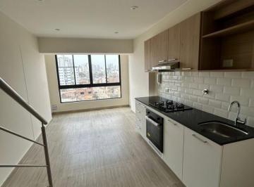 Departamento de 1 habitación, Lima · ¡Precioso Dúplex de 1 Dormitorio con Estacionamiento en Pueblo Libre!
