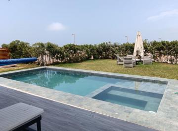 Casa de 6 habitaciones, Chincha · Casa de Playa en Venta en Grocio Prado