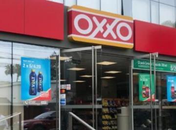 Local comercial · 151m² · 2 Estacionamientos · Local en Venta Ubicación Estratégica a Pasos de Mall Angamos