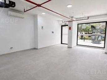 Local comercial · 105m² · 1 Estacionamiento · Local en Venta a Pasos del Museo Pedro de Osma y Circuito de Playas