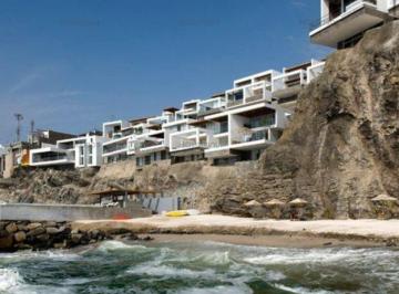 Casa · 263m² · 4 Dormitorios · 1 Estacionamiento · Vendo Bonita Casa de Playa en Playa Kaia, Fila 1, Punta Hermosa.