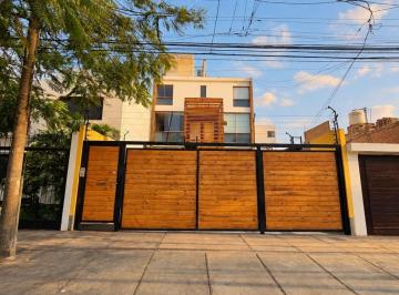 Departamento · 122m² · 2 Dormitorios · 1 Estacionamiento · Departamento Dúplex en Venta con Azotea y Cochera