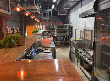 Local comercial , Lima · Traspaso Restaurante/pizzeria Recién Remodelado