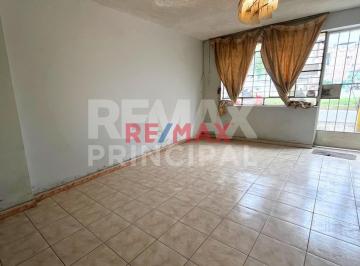 Terreno / Lote · 162m² · 5 Dormitorios · ¡Ocasión! Venta de Casa Como Terreno en Comas en Plena Av