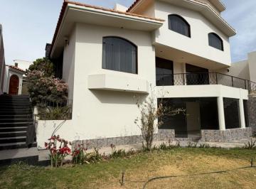 Casa de 10 habitaciones, Arequipa · Alquilo Casa de 521 m² - 4 Cocheras - 10 Habitaciones en Condominio Privado - Cayma