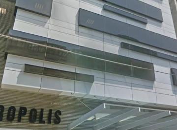 Oficina comercial · 77m² · 1 Estacionamiento · Alquilo Oficina en Surco por Embajada de Estasos Unidos