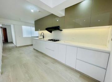 Departamento · 146m² · 4 Dormitorios · 1 Estacionamiento · Venta Departamento 146 m² Urb. Los Recaudadores, Frente a Parque, 4 Dorm, 4 Baños, 1 Cochera