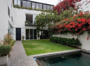 Casa de 5 habitaciones, Lima · Venta o Alquiler de Hermosa y Maravillosa Casa con Piscina Temperada en San Isidro