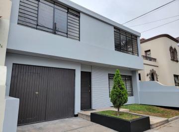 Oficina comercial de 9 habitaciones, Lima · Alquiler de Casa Para Oficinas en Jesús María – 2 Pisos