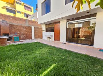 Casa de 5 habitaciones, Arequipa · Vendo! Amplia Casa 3 Pisos, El Rosario II, Cerro Colorado!