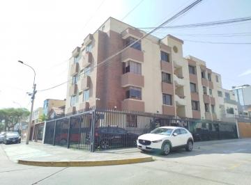 Departamento de 3 habitaciones, Lima · Surco - Urb. Las Gardenias. Alquilo Departamento 100 m²