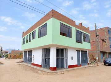 Casa de 4 habitaciones, Lima · ¡Una Propiedad con Múltiples Posibilidades Para Hacer Crecer Tu Inversión!