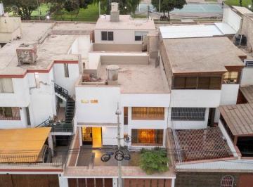 Casa de 4 habitaciones, Lima · Casa en Venta en San Miguel | 4 Dorm. + Oficina + Cochera