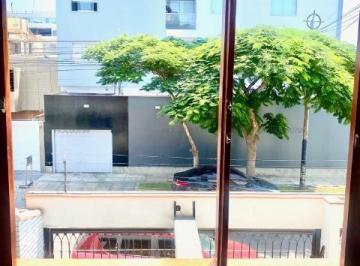 Departamento · 138m² · 3 Dormitorios · 2 Estacionamientos · Vendo Lindo Departamento Flat en Calle Aricota N 2, Piso 2, Urb. Tambo, Surco