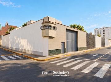 Terreno / Lote · 250m² · 3 Dormitorios · 5 Estacionamientos · Terreno en Esquina de Oportunidad en San Miguel
