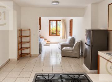 Departamento · 60m² · 1 Dormitorio · Dúplex Semiamoblado en Miraflores | Vista Al Parque y Entrada Independiente