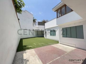 Local comercial · 720m² · Local Ubicado en Av de Miraflores | Zonificación: Comercio Zonal