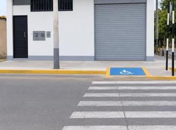 Local comercial · 204m² · Local en Alquiler Veintiseis de Octubre Piura