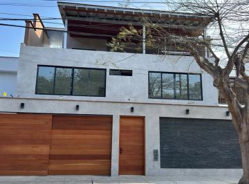 Casa · 400m² · 5 Dormitorios · 2 Estacionamientos · Casa - San Borja